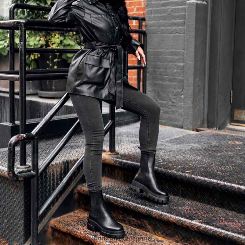 chaussures FX48NR347 femmes noir Thursday Boots règne