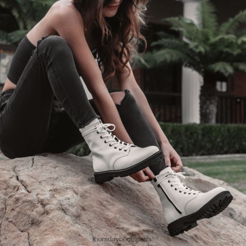 chaussures FX48NR362 femmes écru Thursday Boots combat