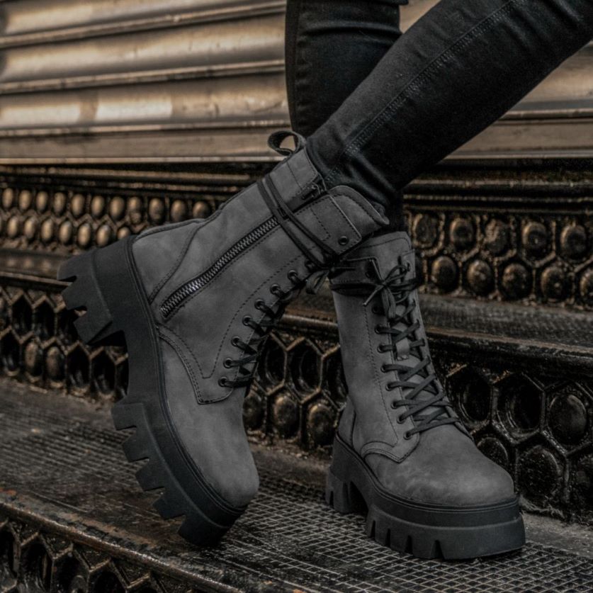 chaussures FX48NR411 femmes gris mat Thursday Boots dynastie