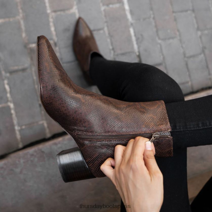 chaussures FX48NR415 femmes imprimé serpent chocolat Thursday Boots lune